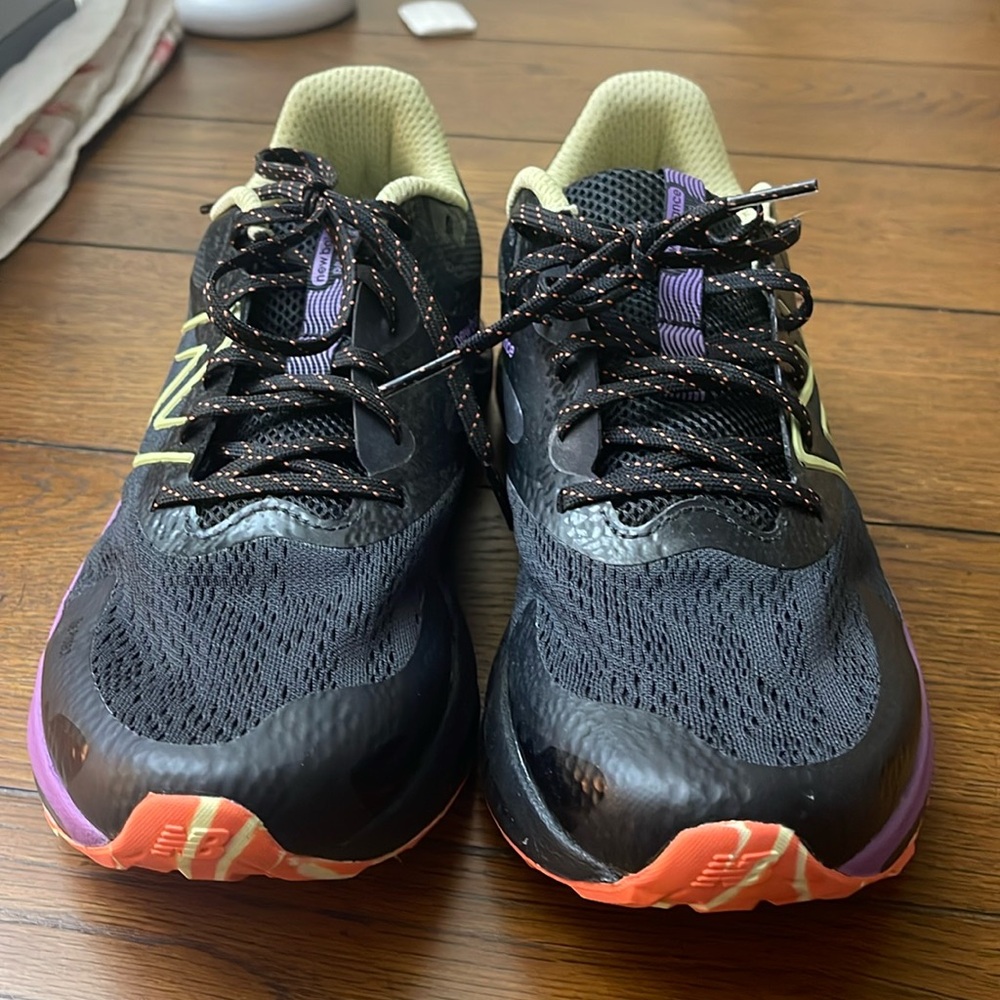 Like new. New Balance Sneakers